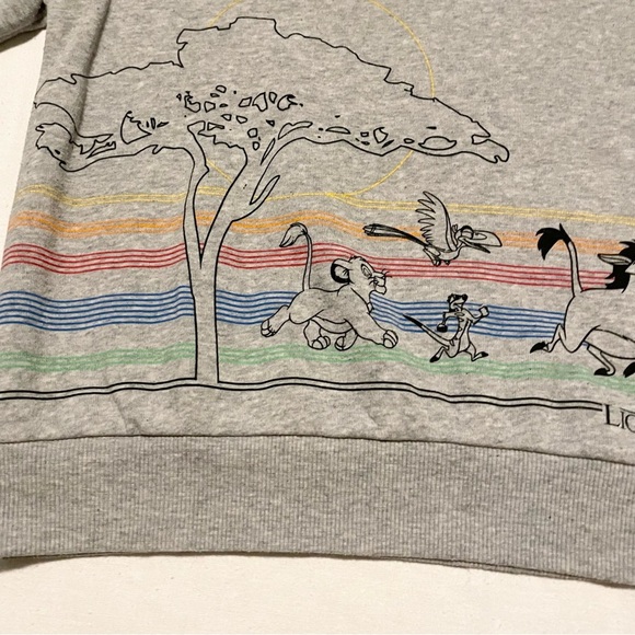 Disney Lion King Sweatshirt Graphic Outline Size Small Sweater - Picture 4 of 16